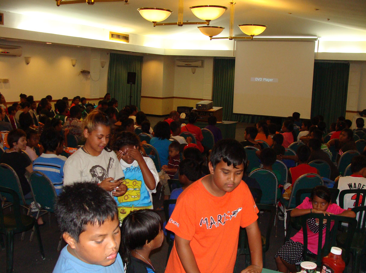 crowd in theater